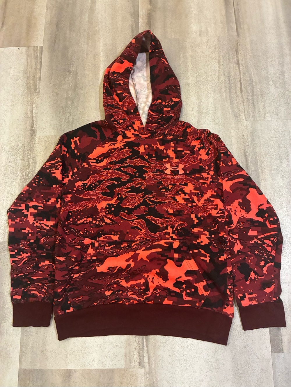 Under Armour Men’s Red & Black Camo Pullover Hoodie - Picture 2 of 5